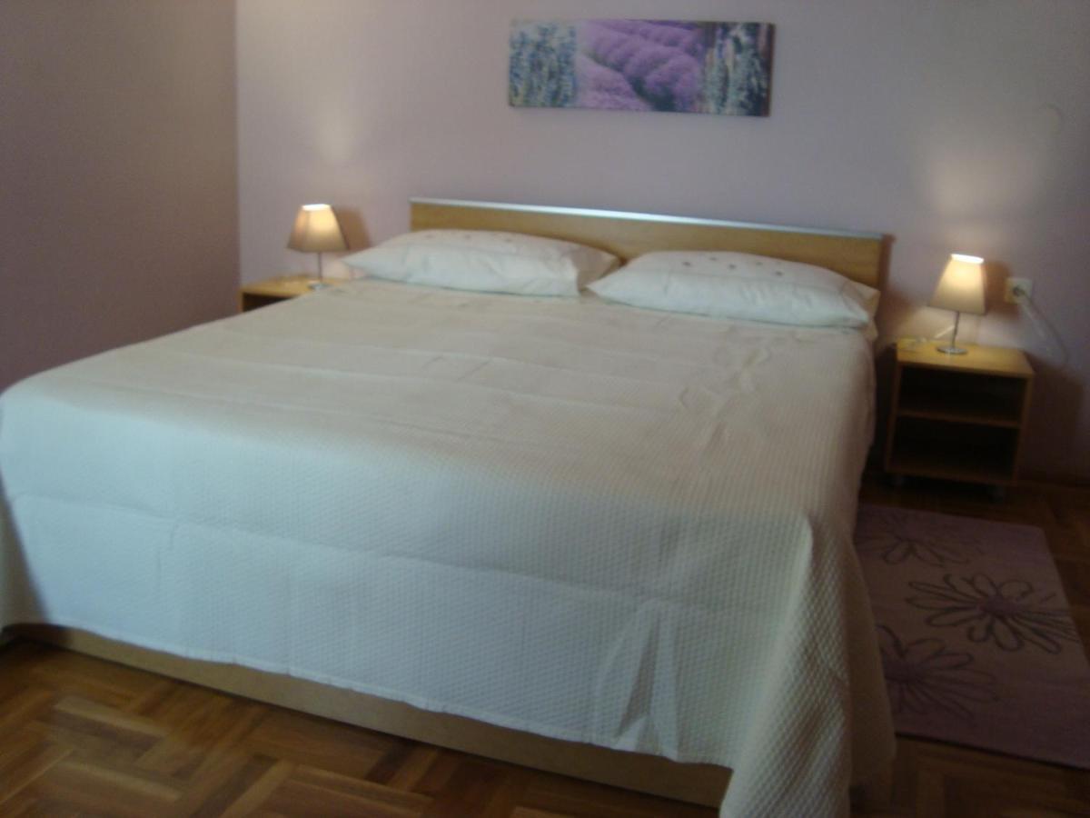 Apartments Eja Zára Kültér fotó